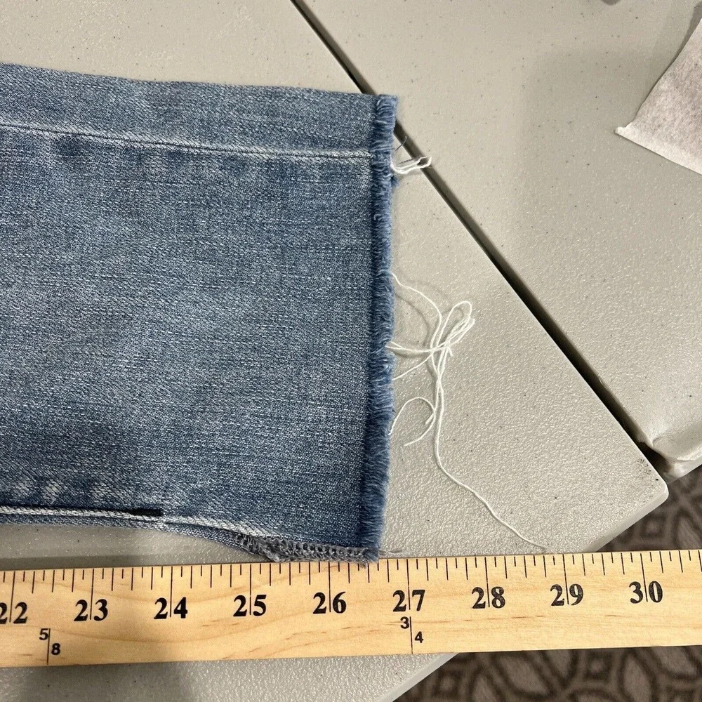 Habitual Jeans Women 26‎ Light Wash Distressed Pace Denim Straight Leg